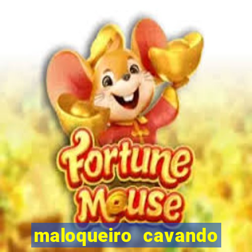 maloqueiro cavando cova censurado