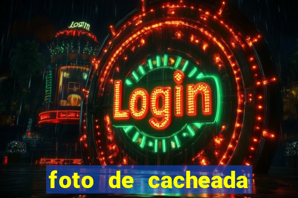 foto de cacheada no espelho